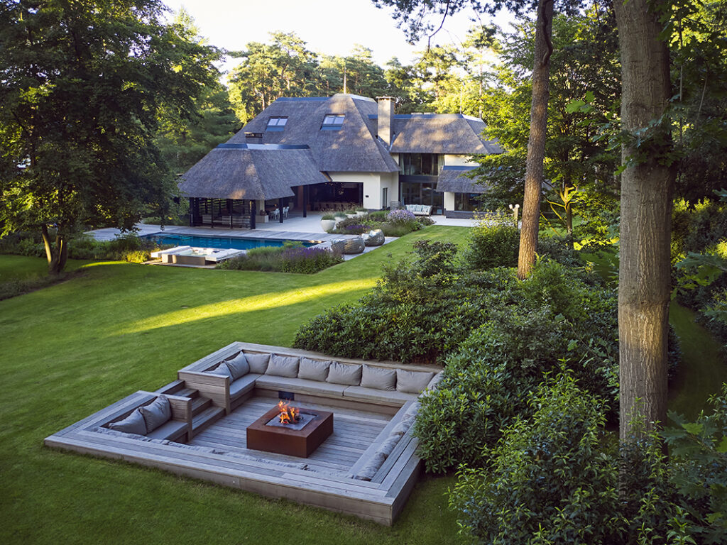 Landscape villa